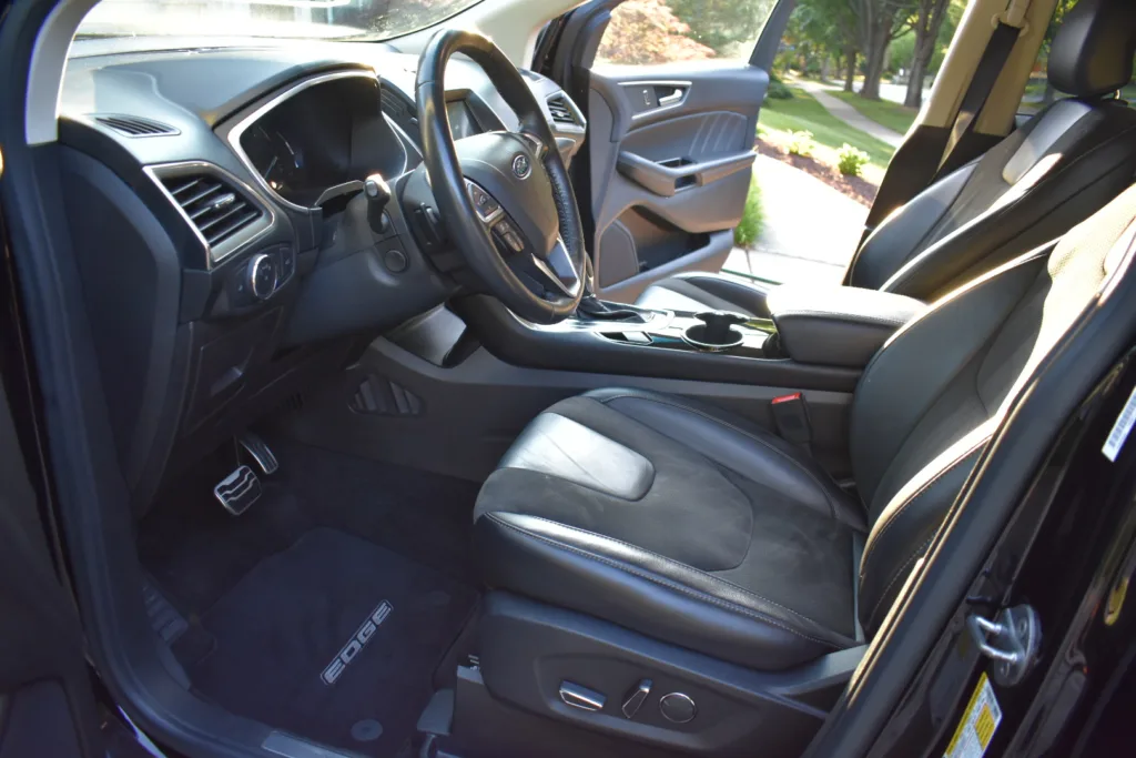 mobile car detailing interior