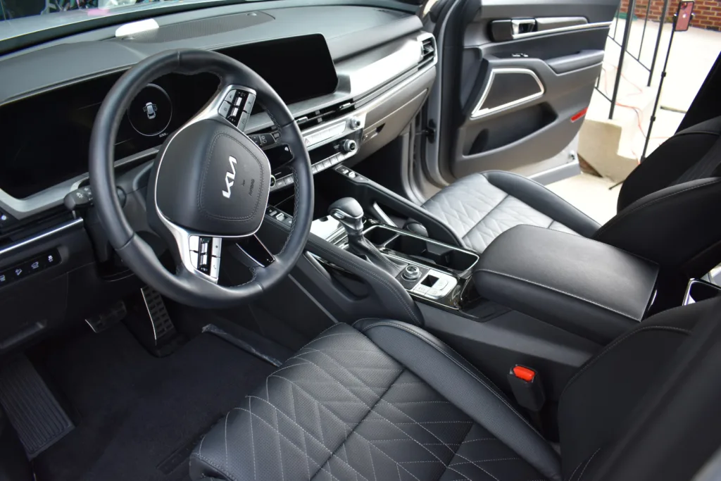 interior detail kia telluride