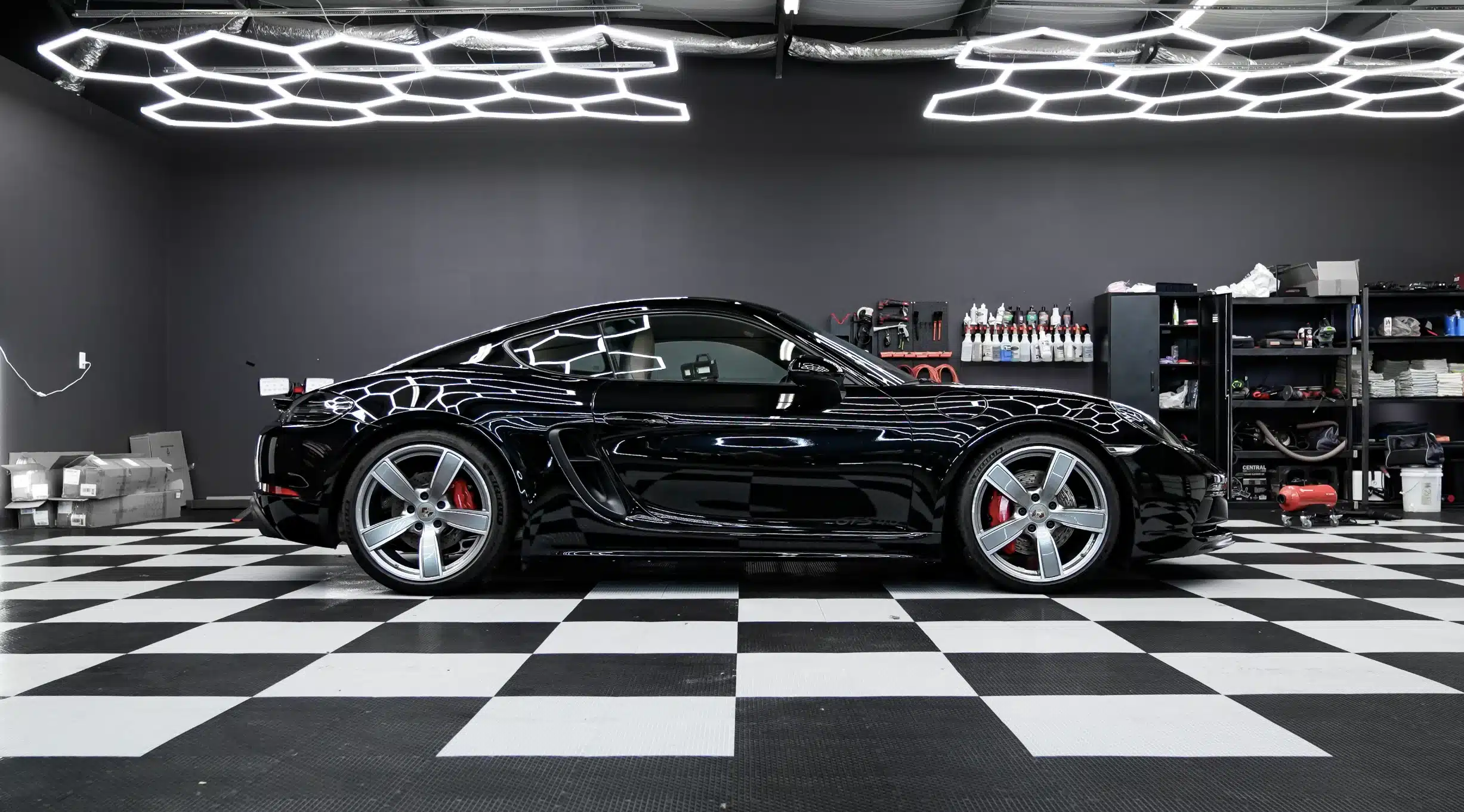 Porsche Polish & ceramic coating